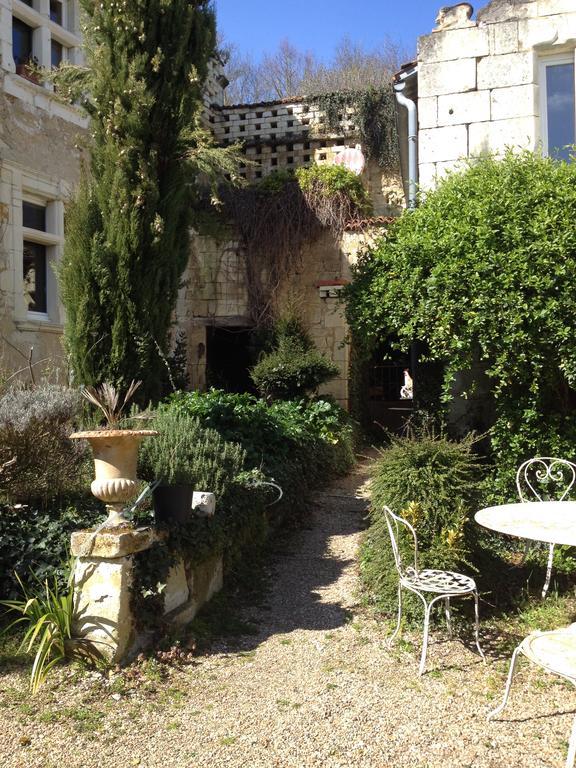 Le Carroy Brion Bed and Breakfast Cinais Exterior foto